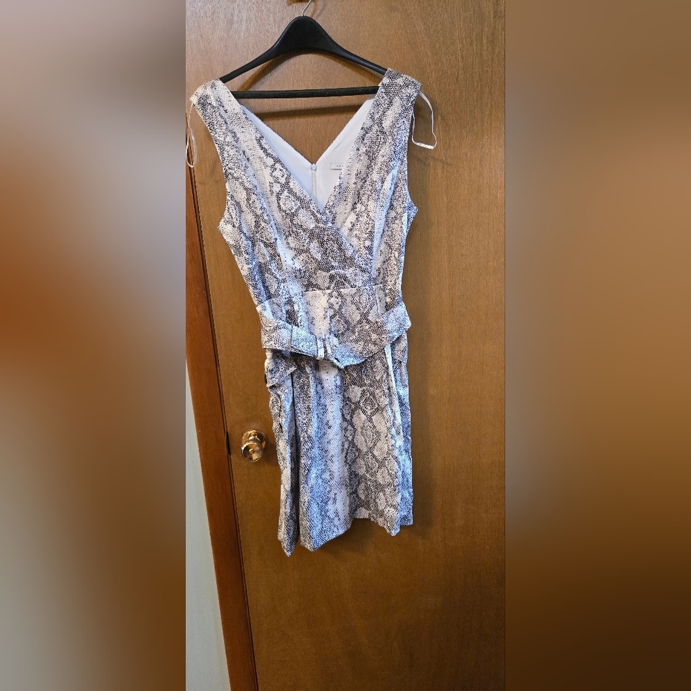 Julia Jordan size 10 snake skin dress